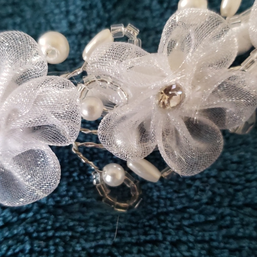 Communion Veil - Picture 2 of 4